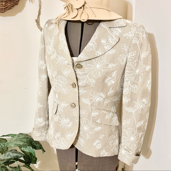 Neutral Embroidered Blazer - Picture 9 of 12